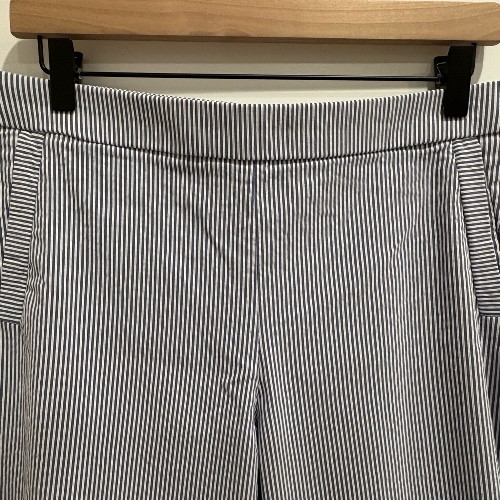 Elle Blue and White Striped Capri Pants